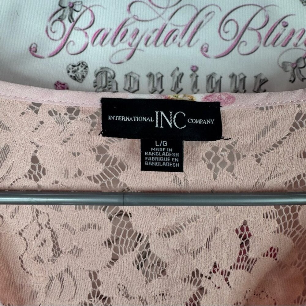 INC international company blouse flowers zip up gold Pink Floral Lace Blouse - Picture 5 of 7
